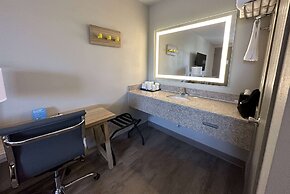 Days Inn by Wyndham Farmington NM