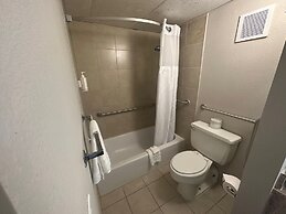 Days Inn by Wyndham Farmington NM