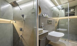 Treebo Lalitha, Rk Beach