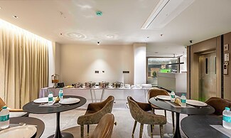 Treebo Lalitha, Rk Beach