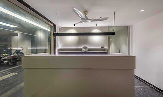 Treebo Lalitha, Rk Beach