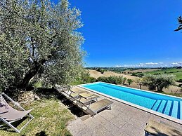 Country House With Pool and AC in Senigallia - the Ginestra