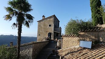 Torre Del Melograno With Heated Pool