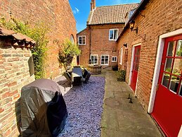 Papist Hall Cottages