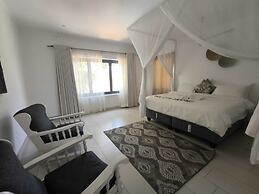 Luxury 2 Story Loft in Boutique Lodge 2 With Free Savannah Adventure 4