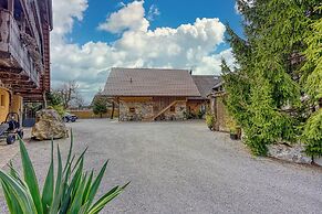 Luxury Glamping House Pia