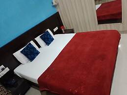 Goroomgo Ganga Palace Mathura