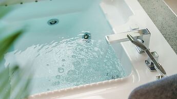 Gangneung Cresostay Pension