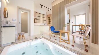 Gangneung Cresostay Pension