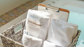 Gangneung Cresostay Pension