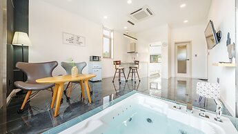 Gangneung Cresostay Pension