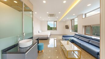 Gangneung Cresostay Pension