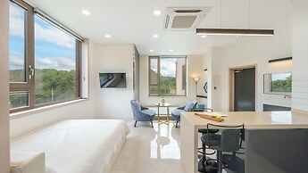 Gangneung Cresostay Pension