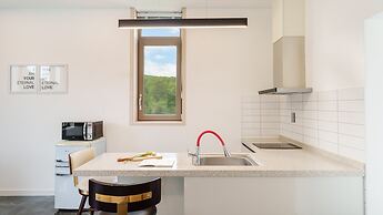 Gangneung Cresostay Pension