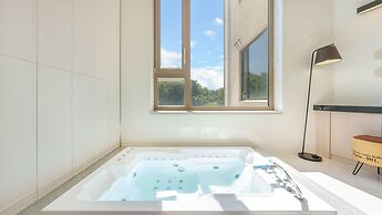 Gangneung Cresostay Pension