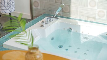 Gangneung Cresostay Pension