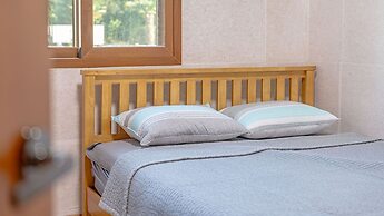 Gyeongju Adamwon Hanok Dokchae Pension