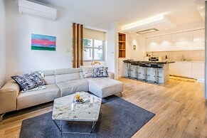 Christine Complex- Close to the Beach, Shared Pool