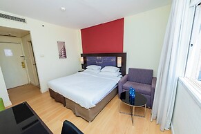 Hotel Basel Tel-Aviv