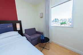 Hotel Basel Tel-Aviv