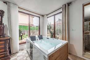 Kanuni - Authentic Albanian House