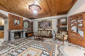 Kanuni - Authentic Albanian House