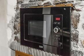 Kanuni - Authentic Albanian House