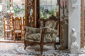 Kanuni - Authentic Albanian House