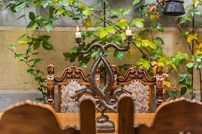 Kanuni - Authentic Albanian House