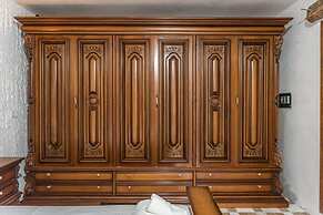 Kanuni - Authentic Albanian House