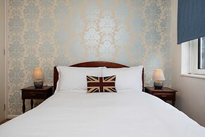 The Kensington Hideaway