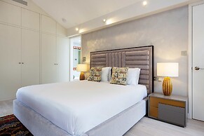 Sophisticated Splendour