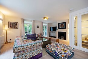 Sophisticated Splendour