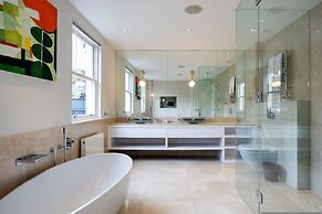 Sophisticated Splendour