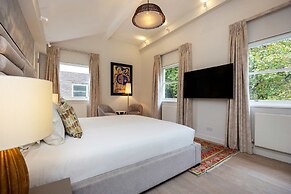 Sophisticated Splendour