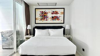 B12a Pool Access Partial Seaview 2brs 1bath Karon