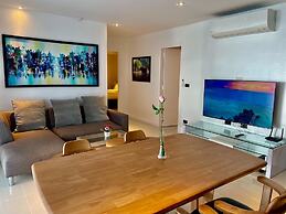 B12a Pool Access Partial Seaview 2brs 1bath Karon