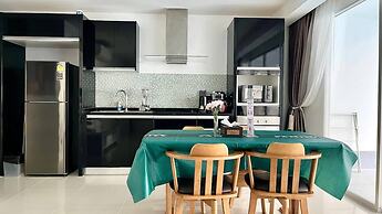 B12a Pool Access Partial Seaview 2brs 1bath Karon