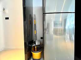 B12a Pool Access Partial Seaview 2brs 1bath Karon