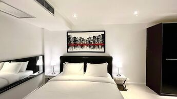 B12a Pool Access Partial Seaview 2brs 1bath Karon