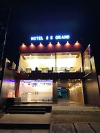 Hotel SS Grand & Multicuisine Restaurant
