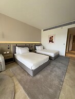 The G Einbay Golf Resort