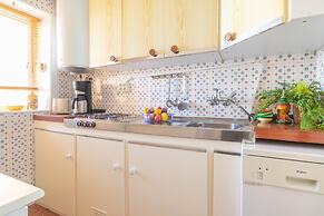 Viola Calypso in Calahonda