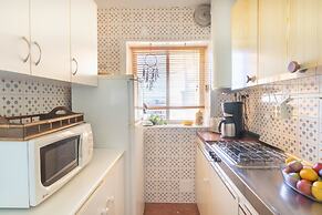 Viola Calypso in Calahonda