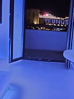 Elli Tropical Suites