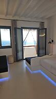 Elli Tropical Suites