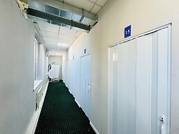 Center Capsule Hotel