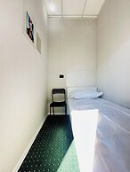 Center Capsule Hotel