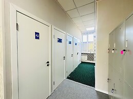 Center Capsule Hotel