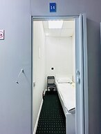 Center Capsule Hotel